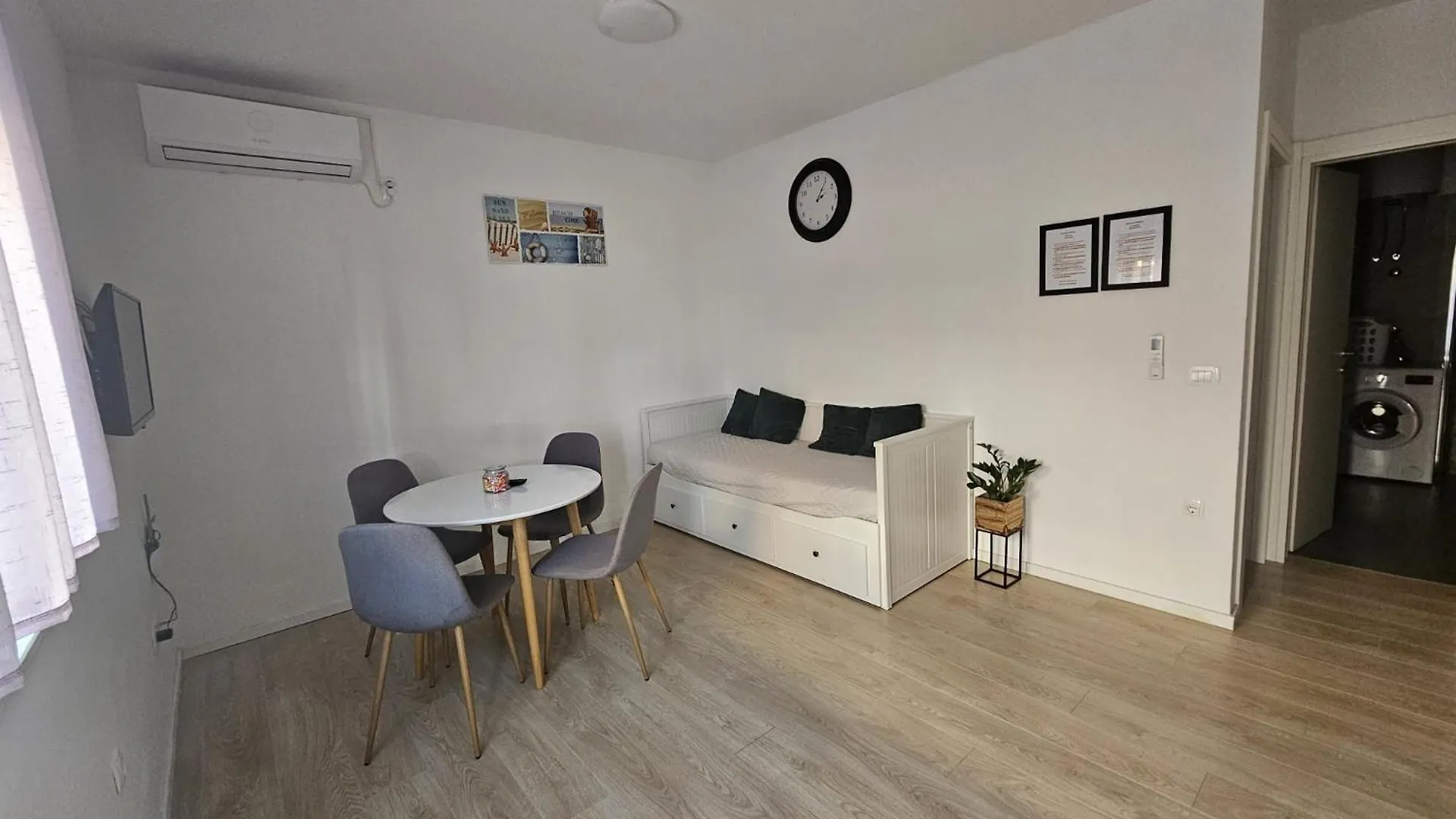 Apartments Anamarija Zadar